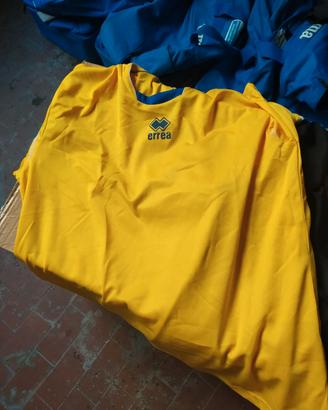 16 maglie gialle senza scritte numerate ERREA