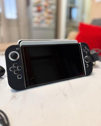 Nintendo Switch oled completa - no scatola