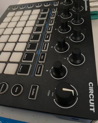 Novation Circuit