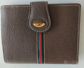 portafoglio da donna vintage marca Gucci 