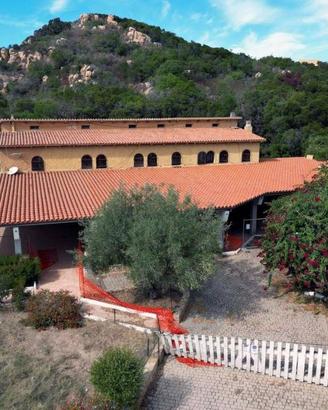 Immobile di 508 m² con più di 5 locali a Trinità d
