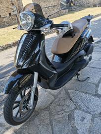 Piaggio Beverly tourer 300 cc anno 2009
