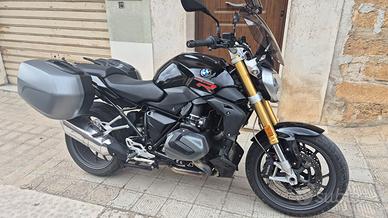 Moto BMW r1250r sport