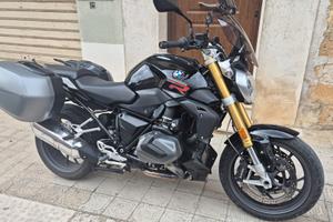 Moto BMW r1250r sport