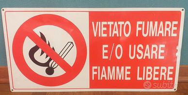 Cartello vietato fumare - Collezionismo In vendita a Varese