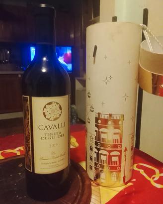 Bottiglia di vino CAVALLI 2019