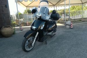 APRLIA 250 SCARABEO 2008 Bauletto Parabrezza 2 Chi