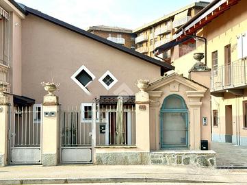 CASA SEMINDIPENDENTE A GRUGLIASCO