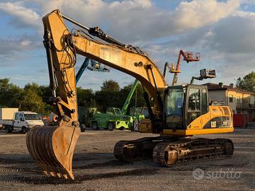 Cat 323D ln