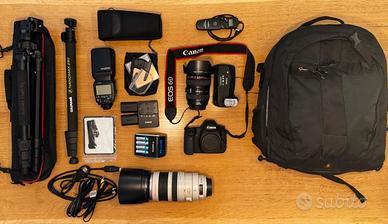 Canon 6d obiettivo flash zaino Lowepro treppiedi