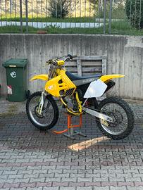 SUZUKI RM 125 cross