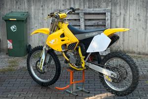 SUZUKI RM 125 cross