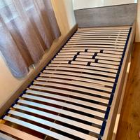 Letto singolo in legno a doghe con 2 cassetti