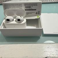 Airpods Terza generazione ricarica Wireless