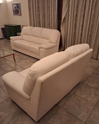 coppia divani tre/ due posti 