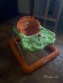 Centro attività / girello bambino con giochi e sed