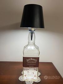 Bottiglia Giapponese  Etsu Gin con lampada Touch