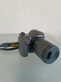 Macchina fotografica Nikon D 7100 più accessori