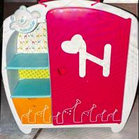 Armadio e lettino per bambole