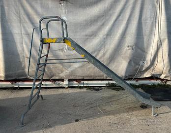 Scivolo in ferro zincato