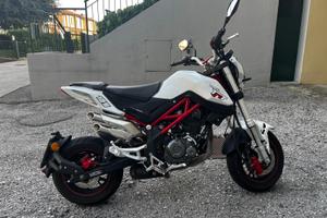 Moto Benelli Tornado Naked T 125 (2017)