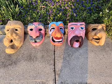 Maschere in legno artigianali 