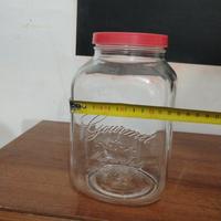 contenitore in vetro con tapo