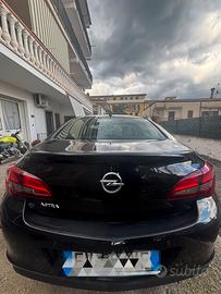 Opel Astra J Sedan 1.6  CDTI 136 CV