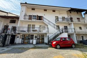 4 LOCALI A VILLAR DORA