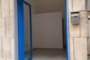 Locale commerciale RIONE ALTO