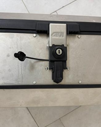 Givi alaska trekker 56 litri + schienale