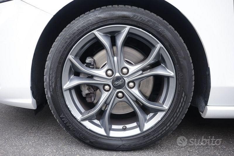Ford Focus 2021 photo 3
