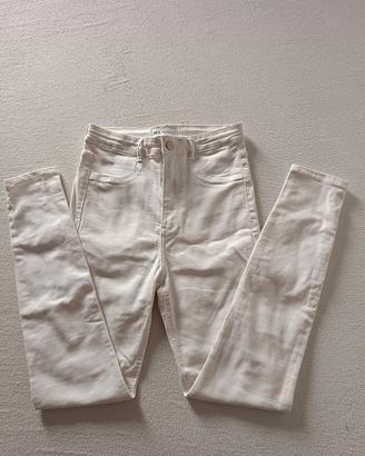 Jeans bianchi di Zara