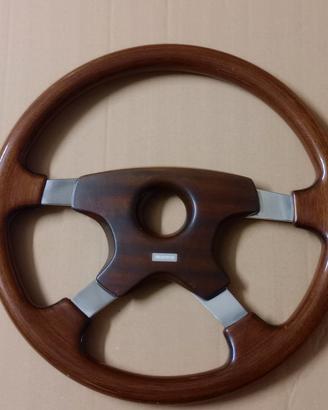 volante in radica Momo