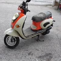 Scooter Linhai Eggy 125 aziendale