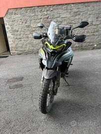 Benelli trk 702