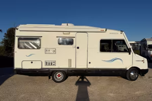 CAMPER Mobilvetta 4+1 POSTI IVECO 2.5 TD CON VIESA