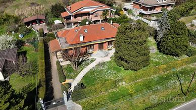 VILLA SINGOLA A MONCALIERI