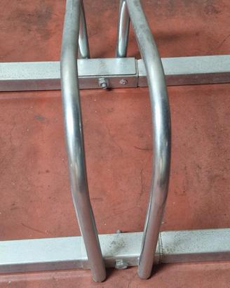 Rastrelliera porta bici 4 posti - Mai usata