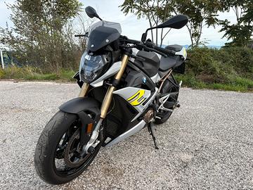 S1000r tagliandata Bmw anno 2021
