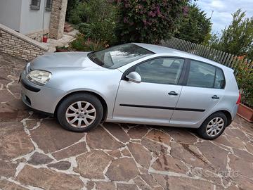 Volkswagen Golf TDI 2.0 Grigio metallizzata