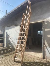 Scala in legno