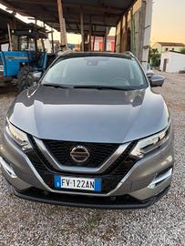 Privato vende auto Nissan Qashqai  