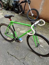 bicicletta uomo scatto fisso 