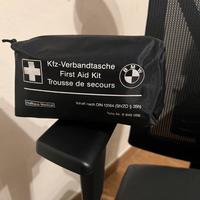 Kit primo soccorso bmw