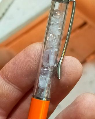 Penna con Cristalli di Ametista rosata