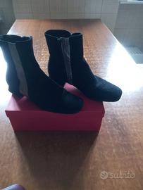 Stivaletti donna n. 38 color nero/argento