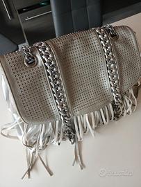 Borsa da donna argentata usata