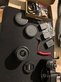 CANON EOS R100