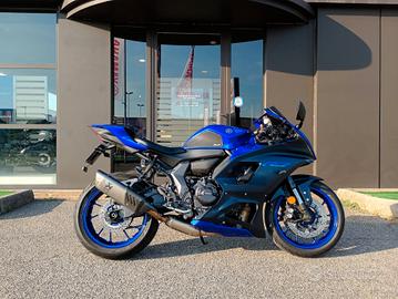 Yamaha YZF - R 7